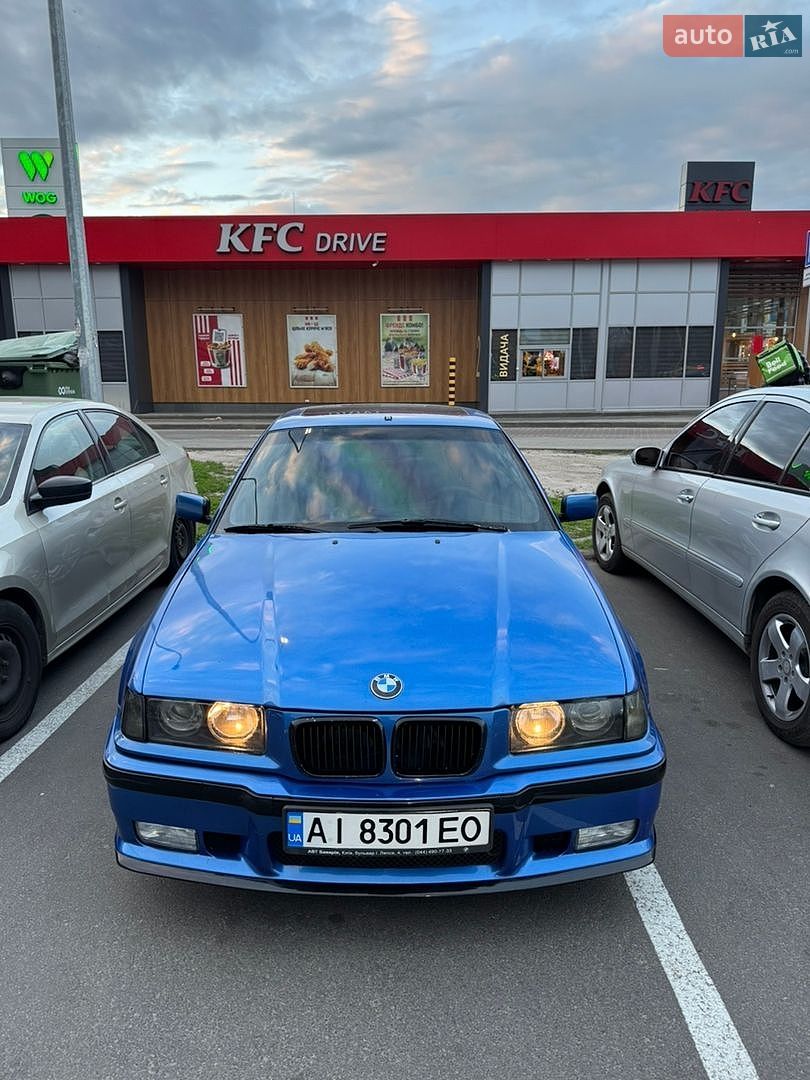 BMW 3 Series 1992 VIN WBACB31090FD75843 фото оголошення 4 з 11