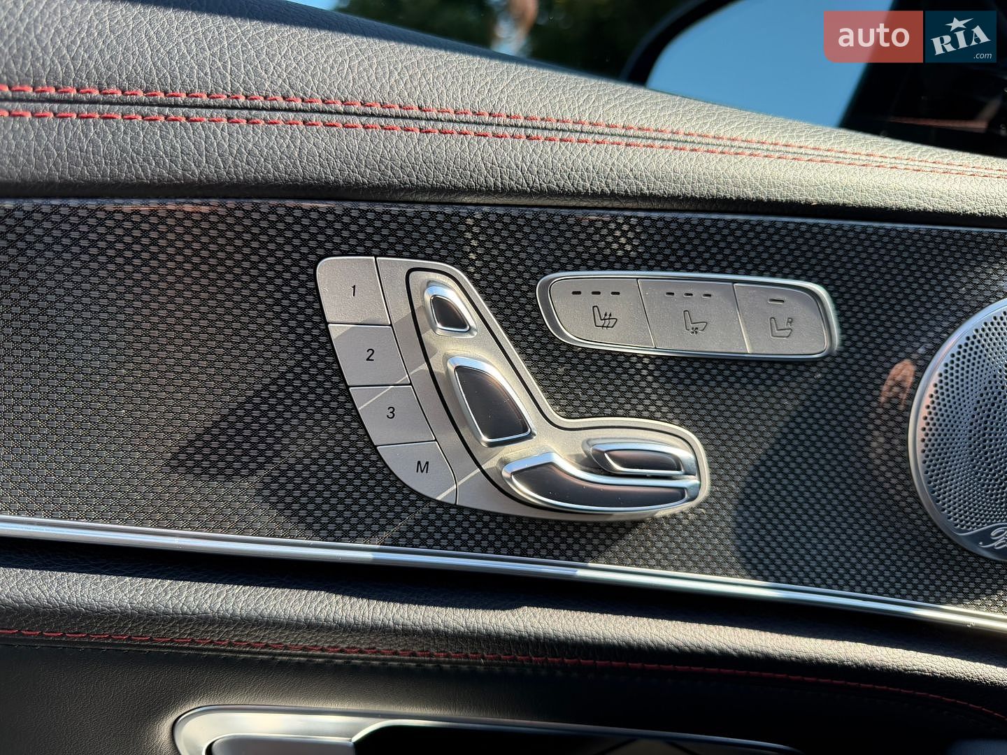 Mercedes-Benz E-Class 2017 VIN WDDZF6EB9JA365782 фото оголошення 13 з 18