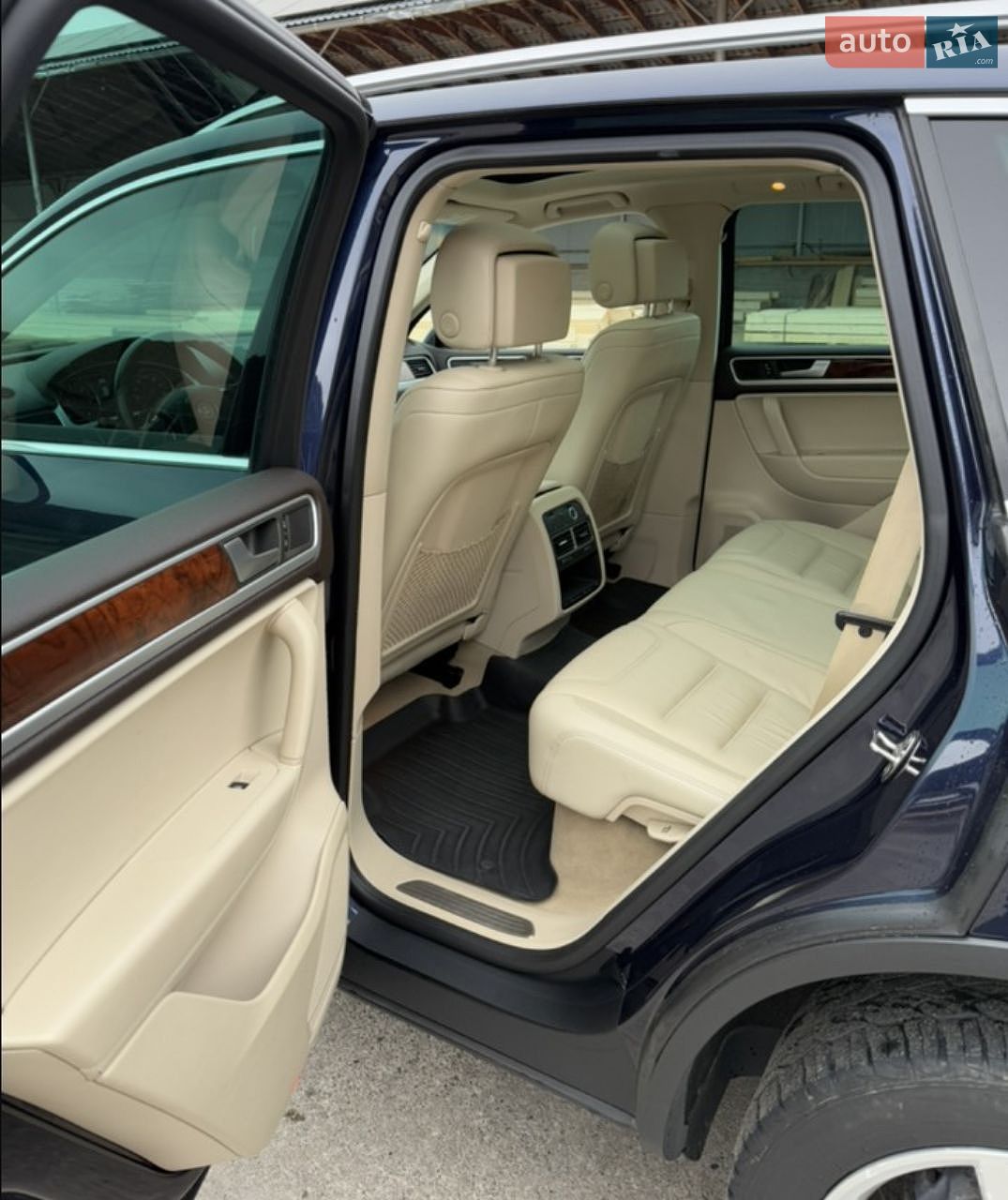 Volkswagen Touareg 2012 VIN WVGDP9BP9DD008989 фото оголошення 52 з 74