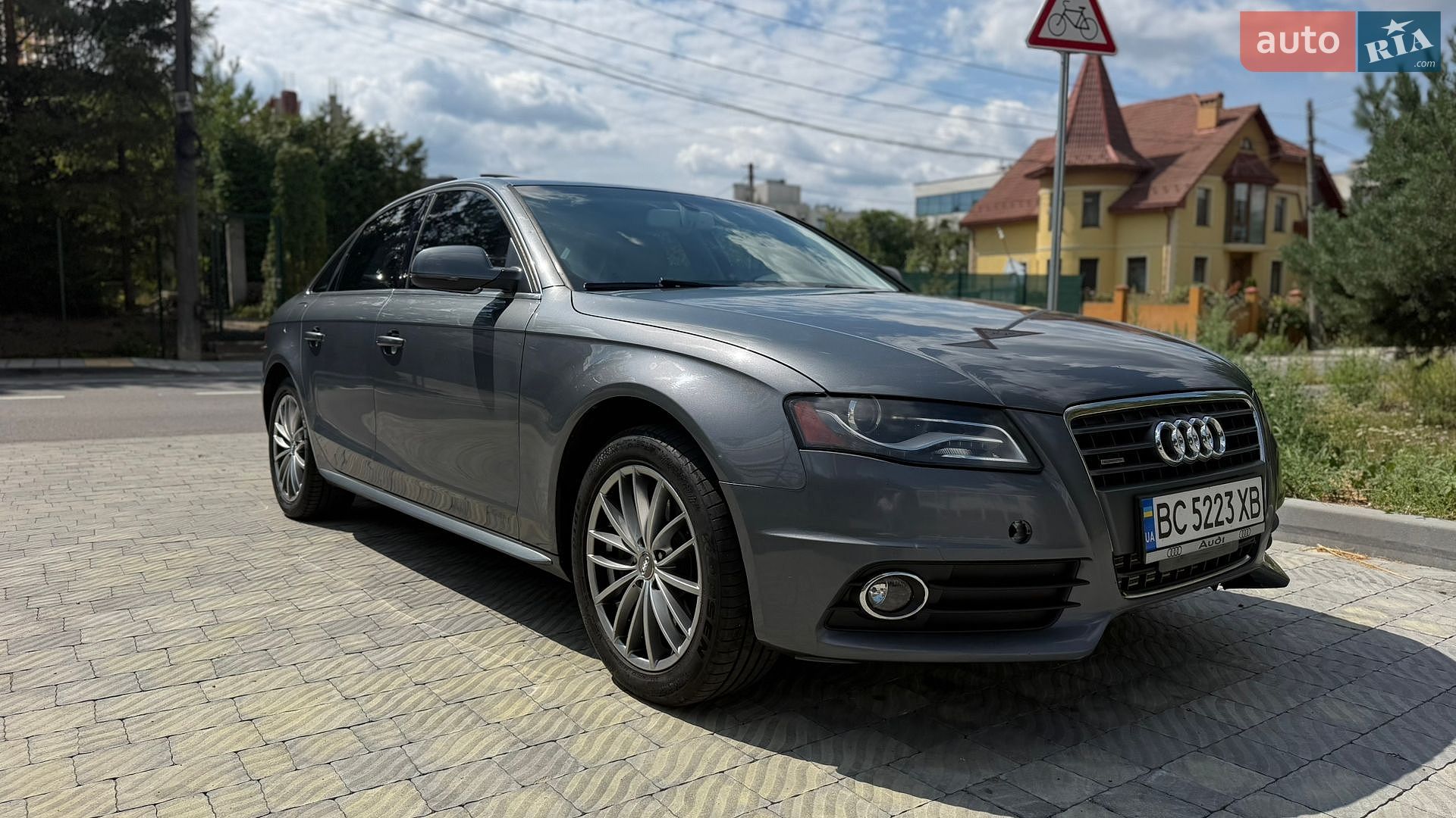 Audi A4 2012 VIN WAUFFAFL7CA119966 фото оголошення 4 з 18