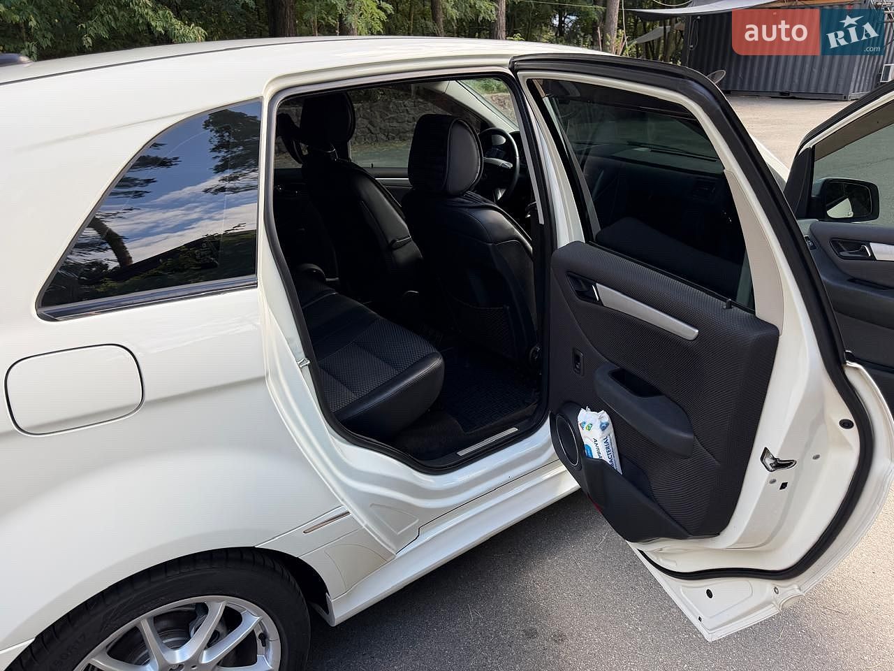 Mercedes-Benz B-Class 2010 VIN WDD2452322J593573 фото оголошення 3 з 11