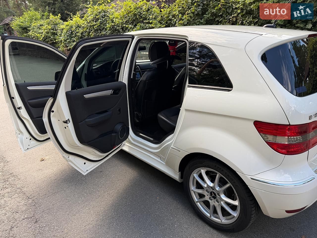 Mercedes-Benz B-Class 2010 VIN WDD2452322J593573 фото оголошення 6 з 11