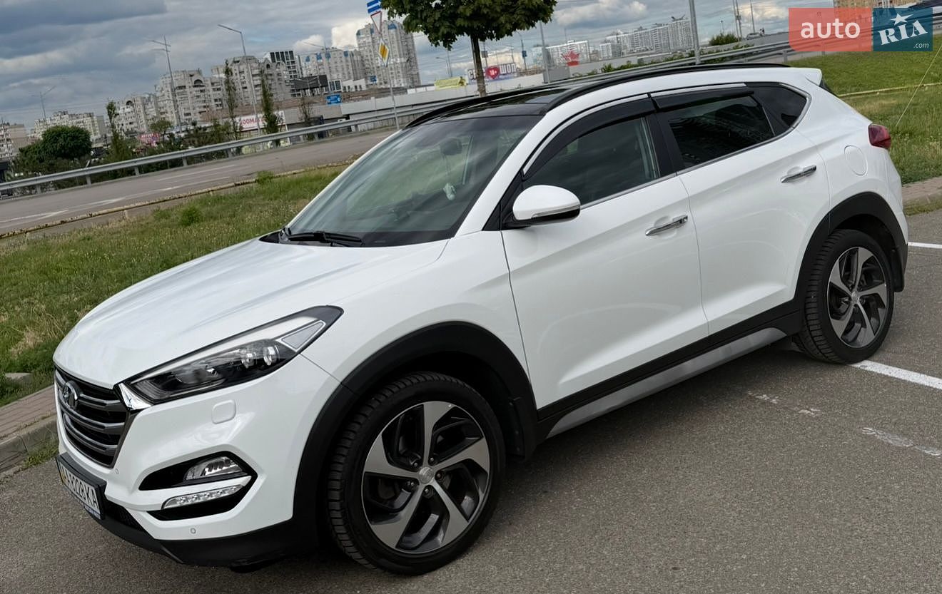Hyundai Tucson 2018 VIN TMAJ3813DJJ638864 фото оголошення 2 з 15