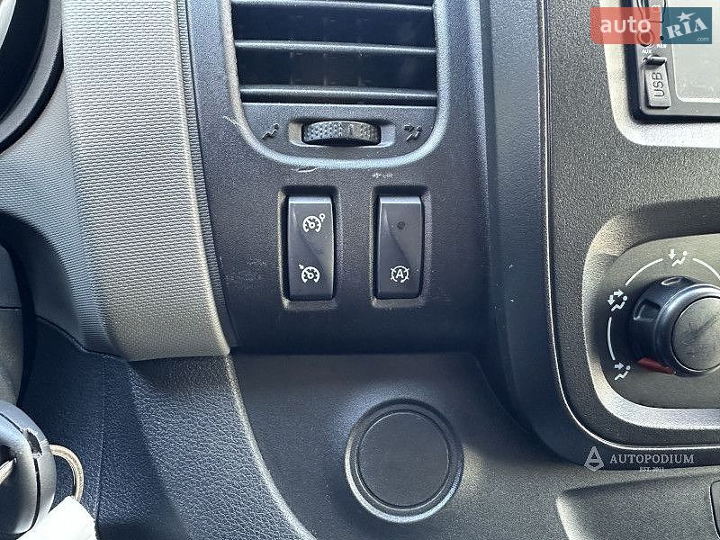 Renault Trafic 2018 VIN VF1JL000159990072 фото оголошення 27 з 30
