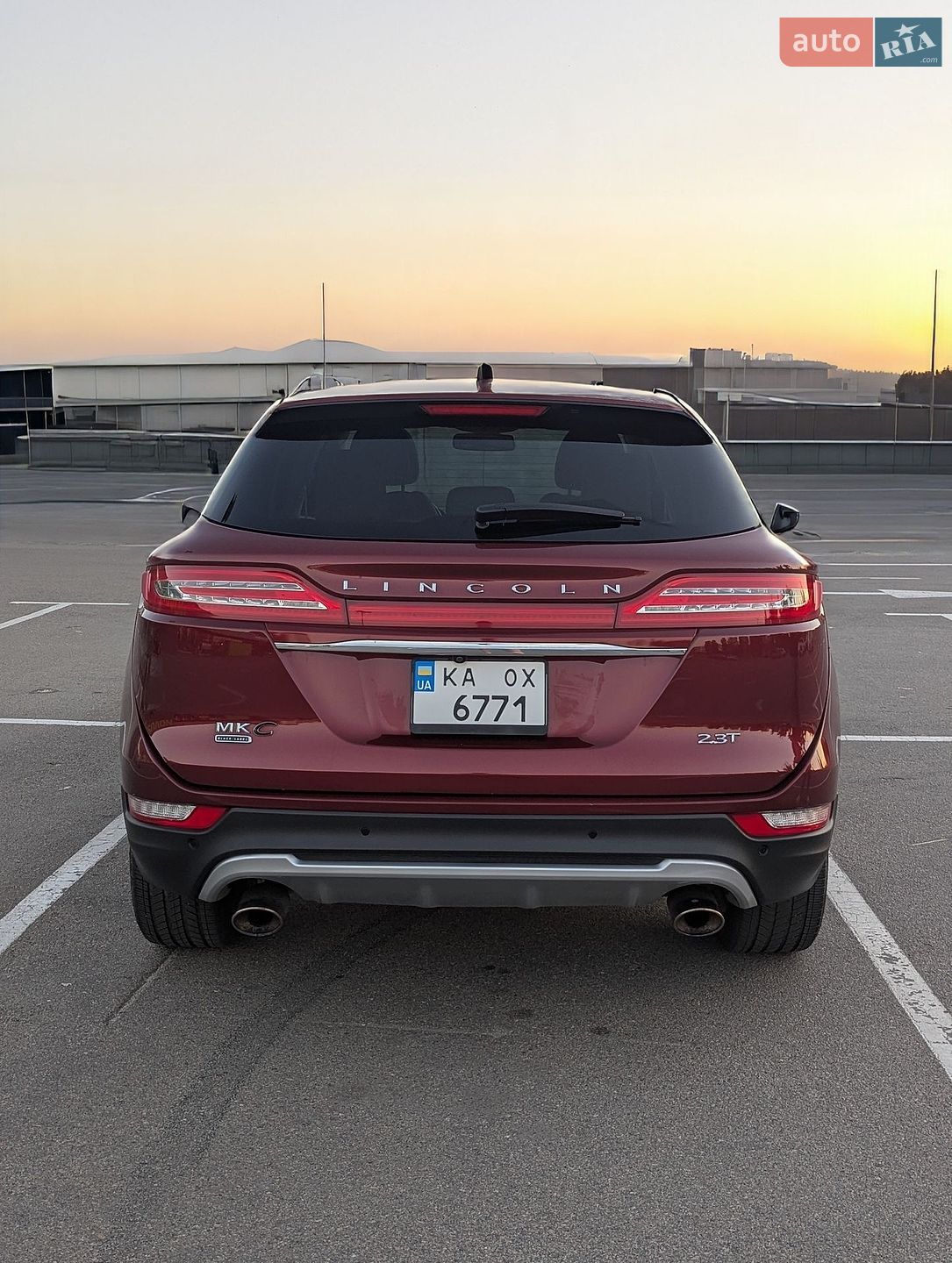 Lincoln MKC 2018 VIN 5LMTJ4DH4KUL03854 фото оголошення 12 з 27
