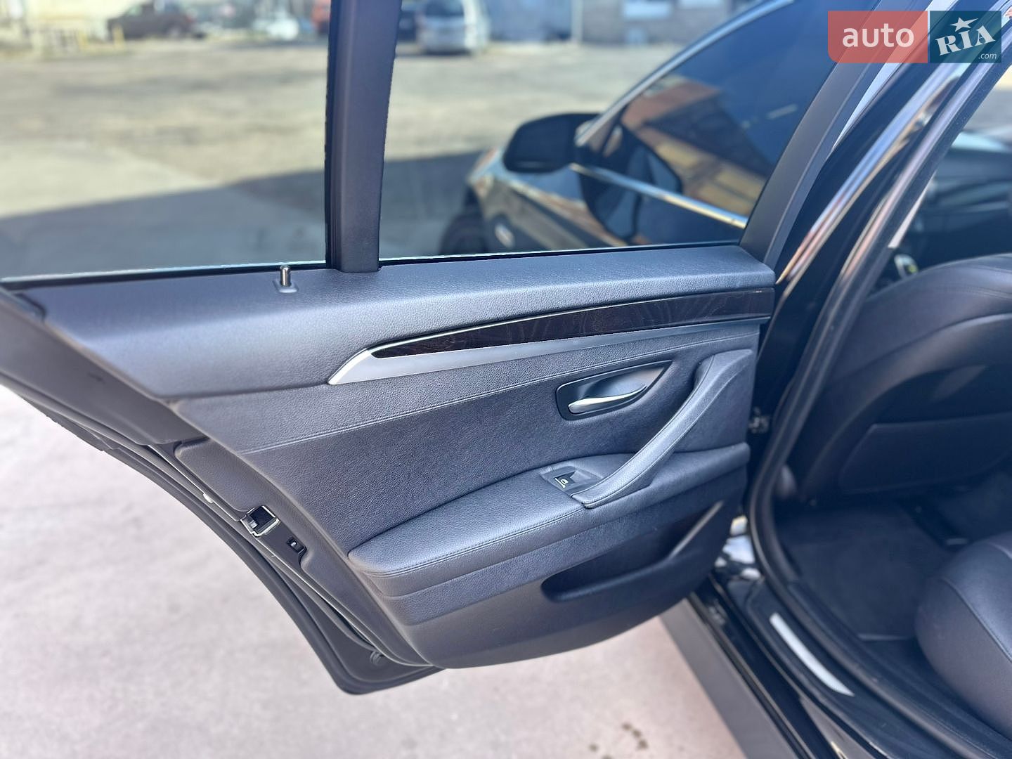 BMW 5 Series 2016 VIN WBA5A5C57GG353910 фото оголошення 19 з 21