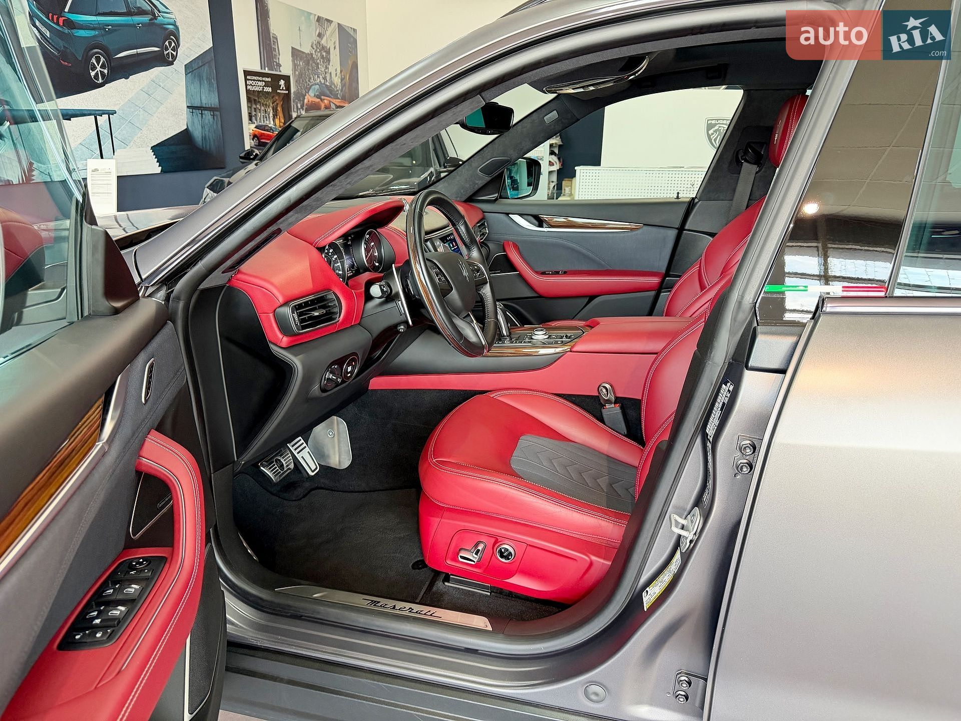 Maserati Levante 2021 VIN ZN661YULXMX372645 фото оголошення 23 з 72