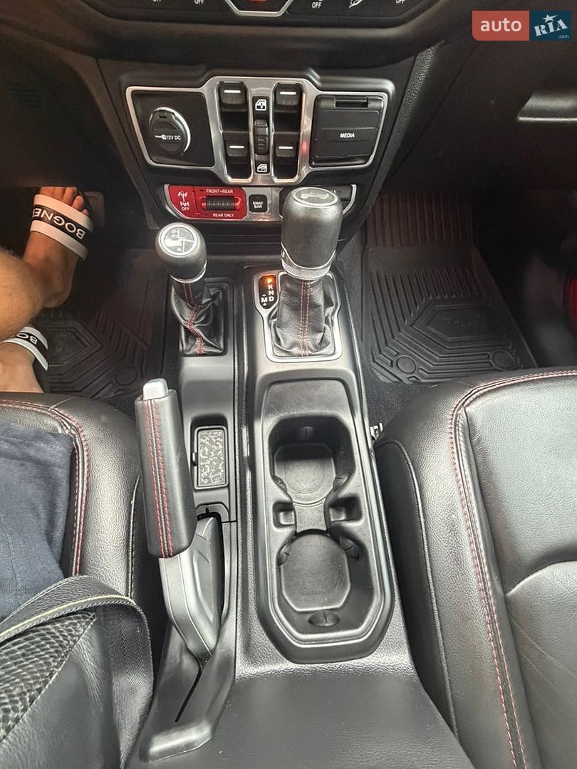Jeep Wrangler 2020 VIN 1C4HJXFG5LW187525 фото оголошення 20 з 25