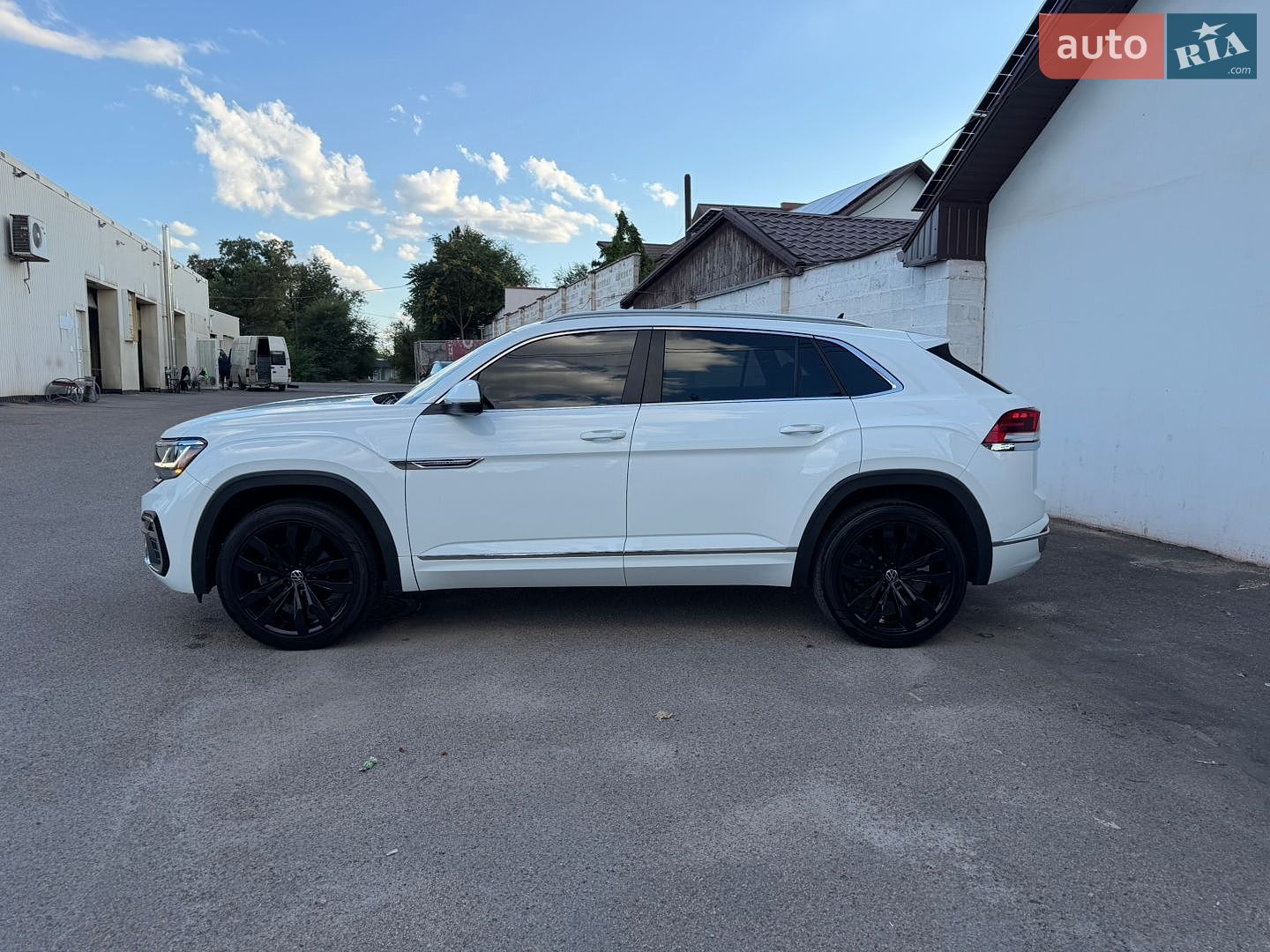 Volkswagen Atlas 2020 VIN 1V2RE2CAXLC208977 фото оголошення 10 з 36