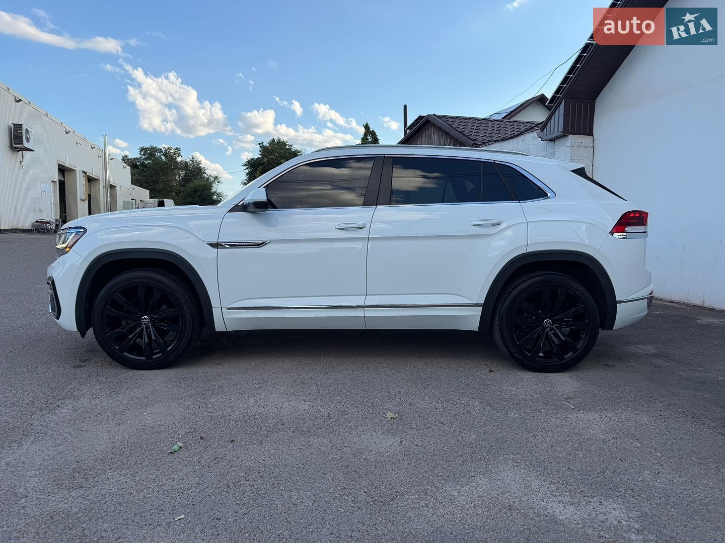 Volkswagen Atlas 2020 VIN 1V2RE2CAXLC208977 фото оголошення 11 з 36