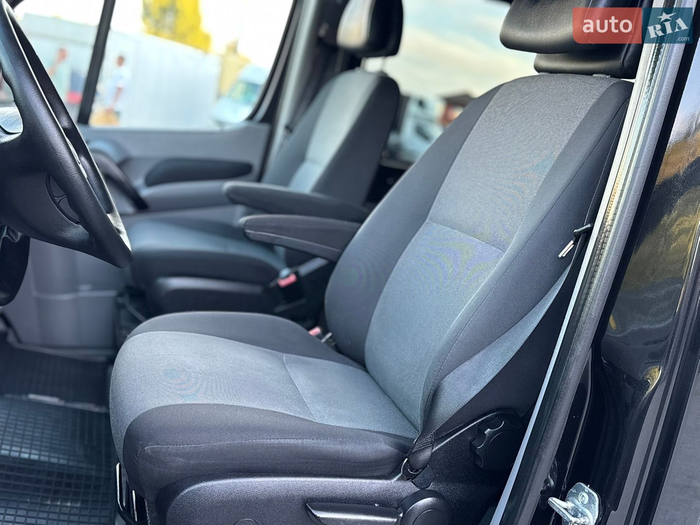 Volkswagen Crafter 2016 VIN WV1ZZZ2EZG6042304 фото оголошення 19 з 48