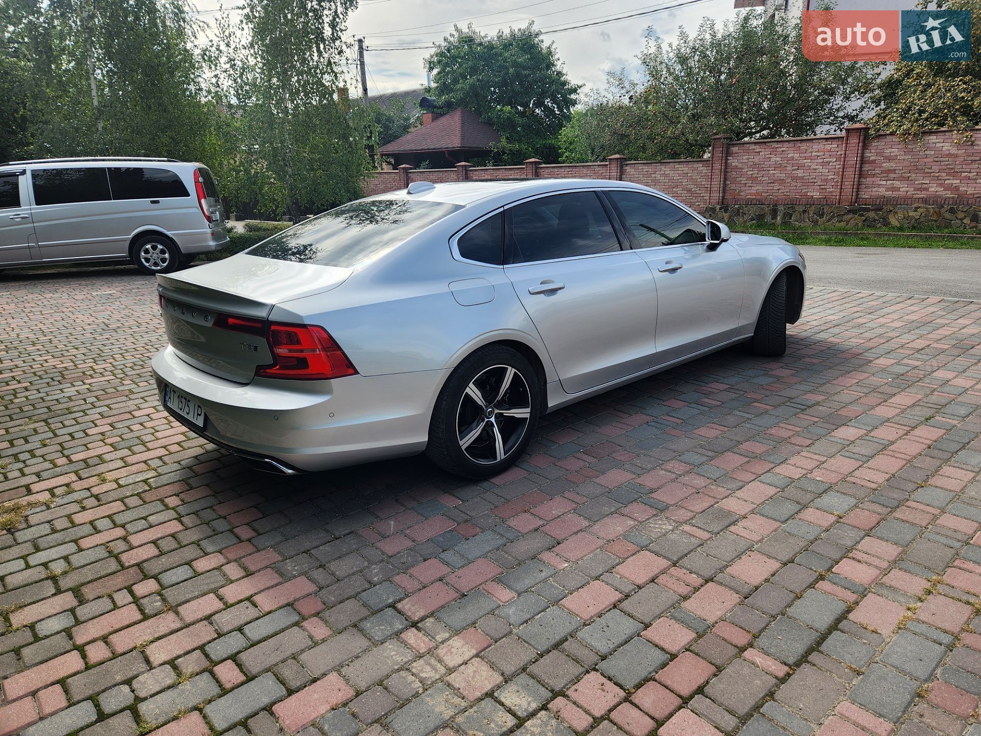 Volvo S90 2017 VIN LVY982MK6JP028748 фото оголошення 10 з 24