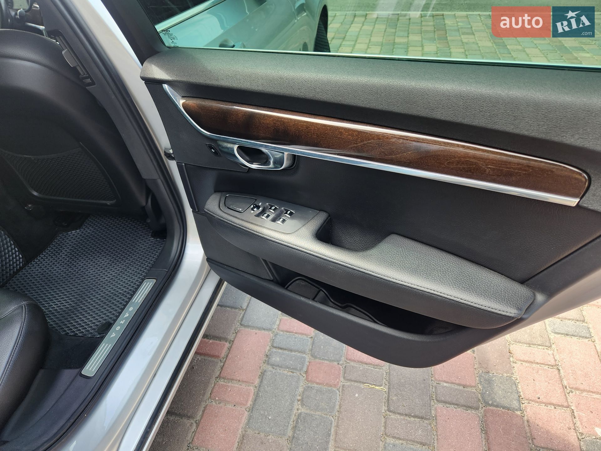 Volvo S90 2017 VIN LVY982MK6JP028748 фото оголошення 19 з 24