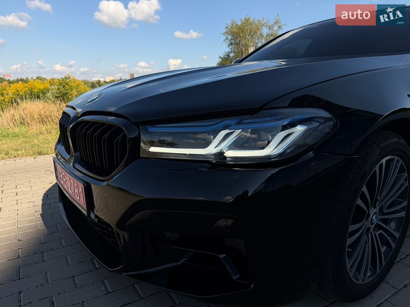 BMW 5 Series 2017 VIN WBAJA7C37HG907215 фото оголошення 32 з 36
