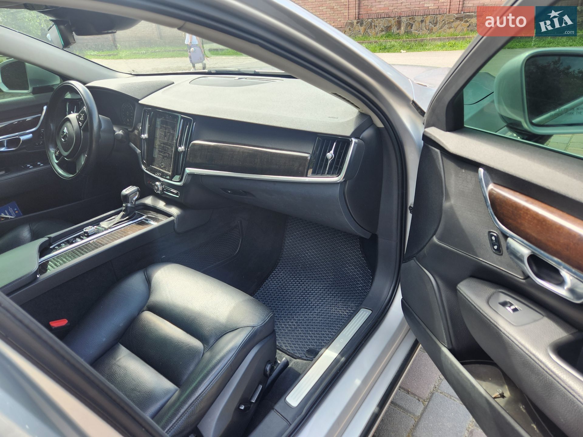 Volvo S90 2017 VIN LVY982MK6JP028748 фото оголошення 21 з 24