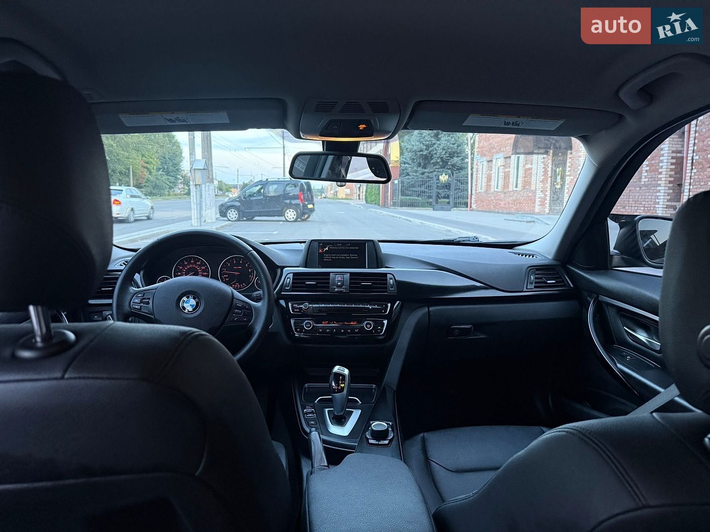 BMW 3 Series 2016 VIN WBA8E1G5XHNU13101 фото оголошення 14 з 15