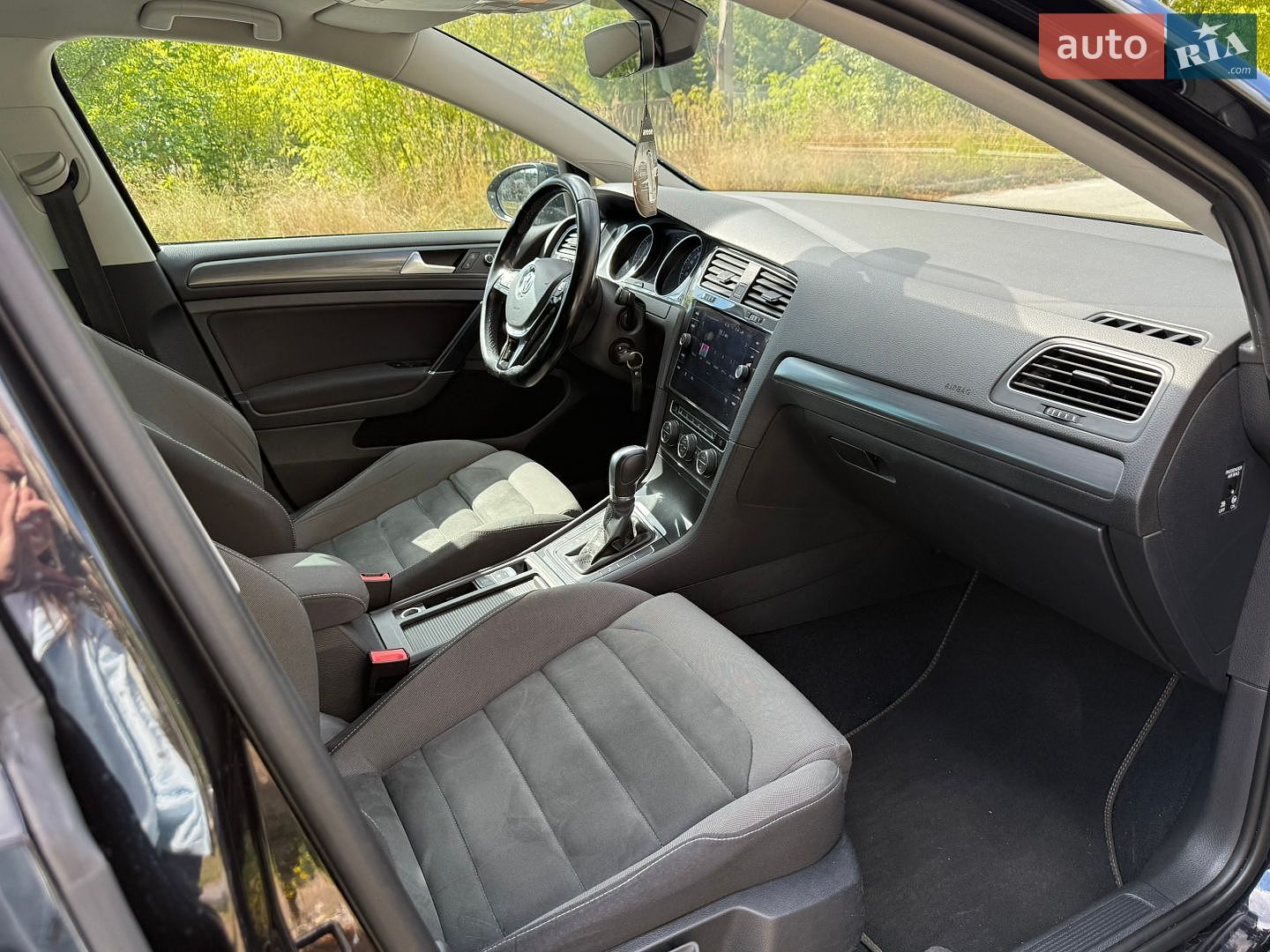 Volkswagen Golf 2017 VIN WVWZZZAUZJP546176 фото оголошення 9 з 14
