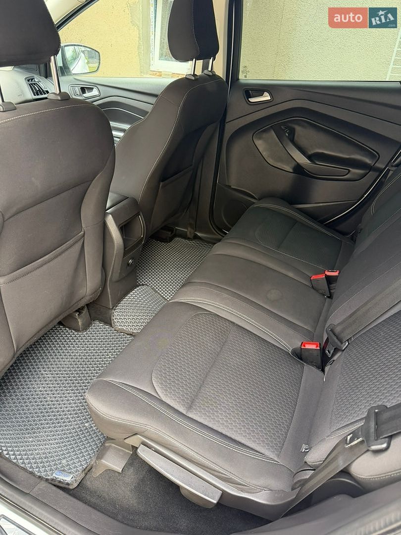 Ford Kuga 2019 VIN WF0AXXWPMAKY69479 фото оголошення 11 з 14