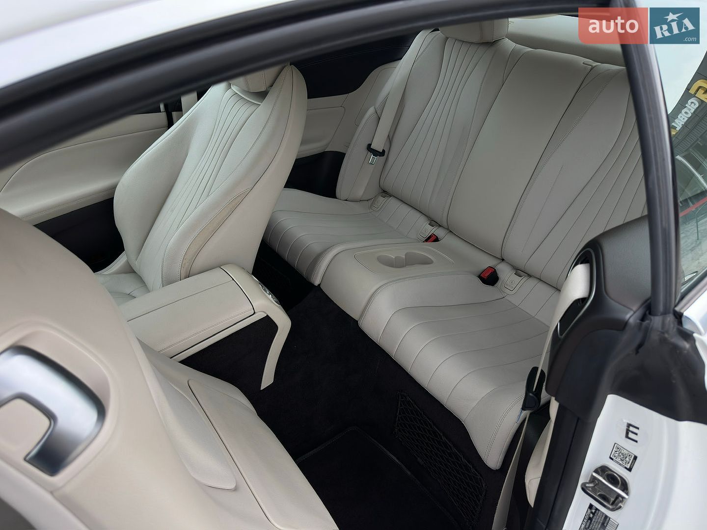 Mercedes-Benz E-Class 2018 VIN WDD1J6FB2JF008229 фото оголошення 18 з 26