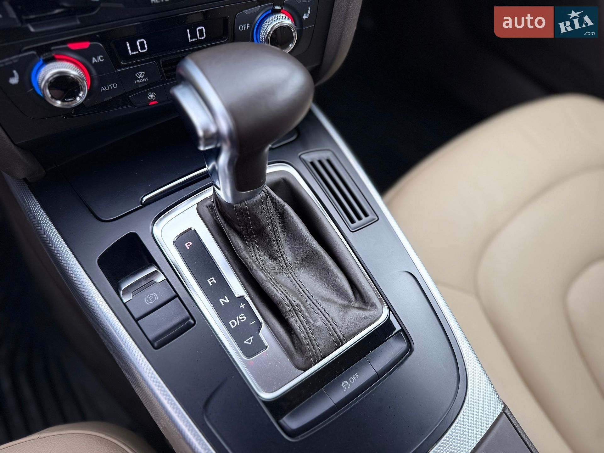 Audi A4 2015 VIN WAUBFAFL8FN029690 фото оголошення 22 з 35