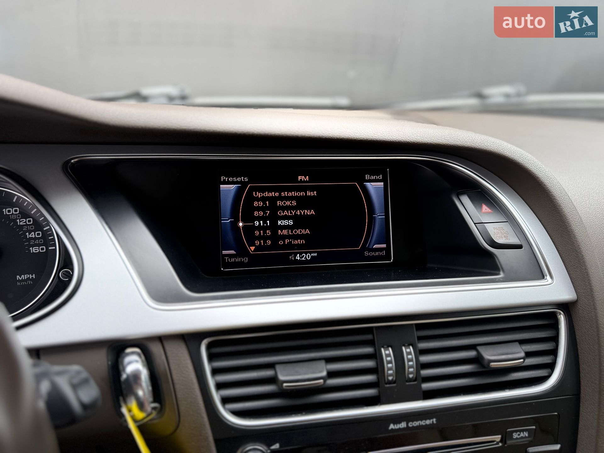 Audi A4 2015 VIN WAUBFAFL8FN029690 фото оголошення 20 з 35