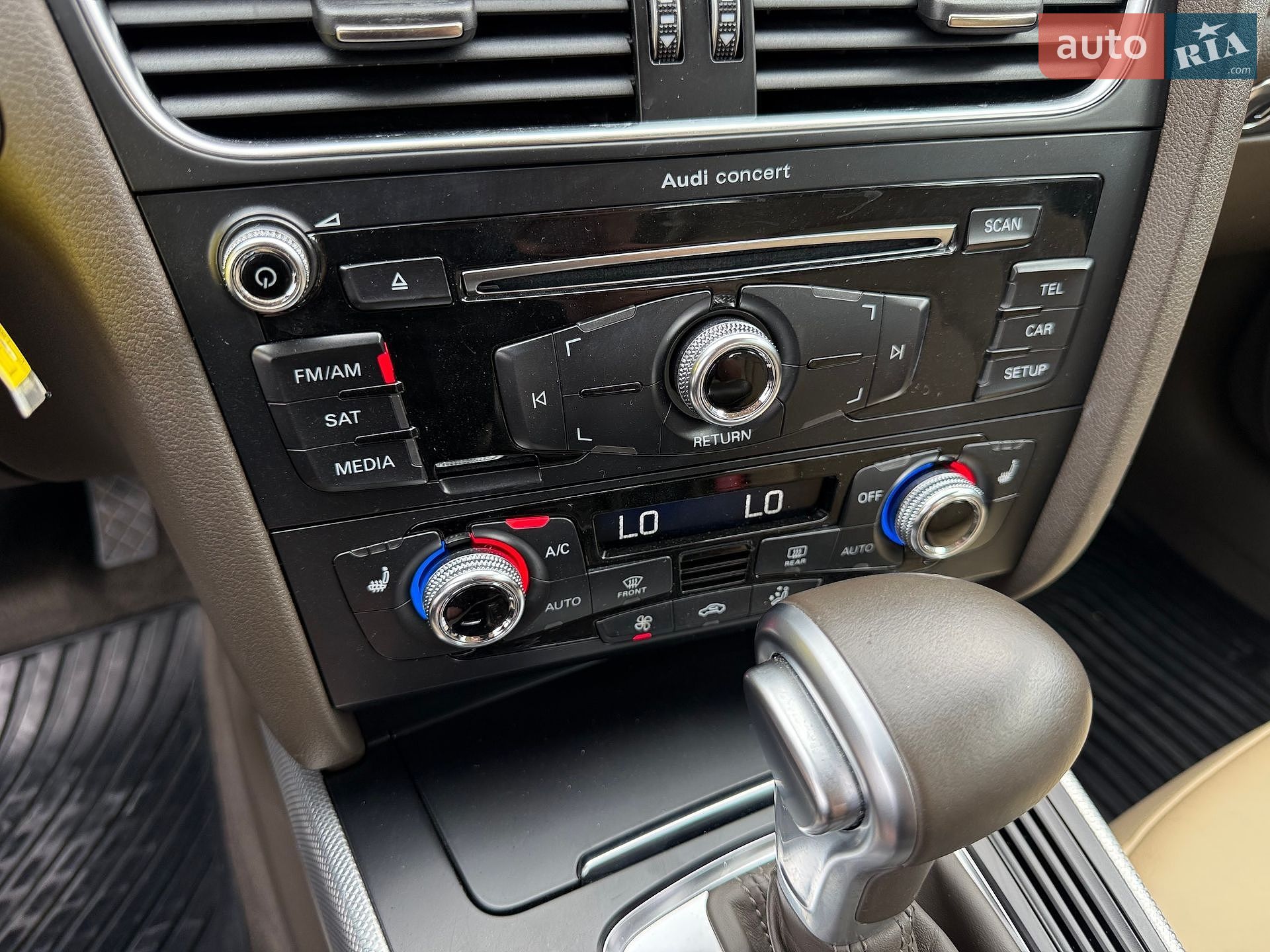 Audi A4 2015 VIN WAUBFAFL8FN029690 фото оголошення 21 з 35