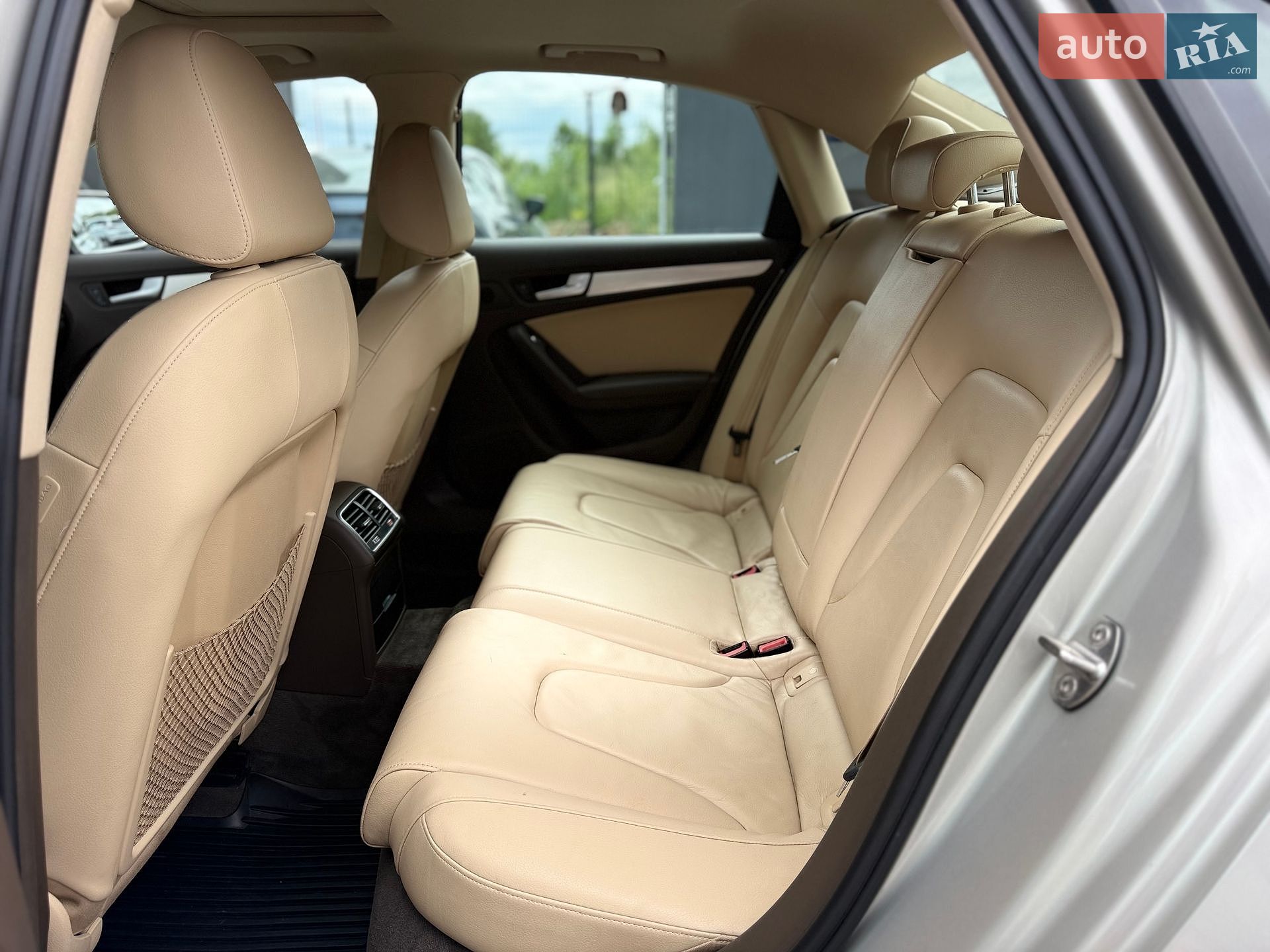 Audi A4 2015 VIN WAUBFAFL8FN029690 фото оголошення 32 з 35