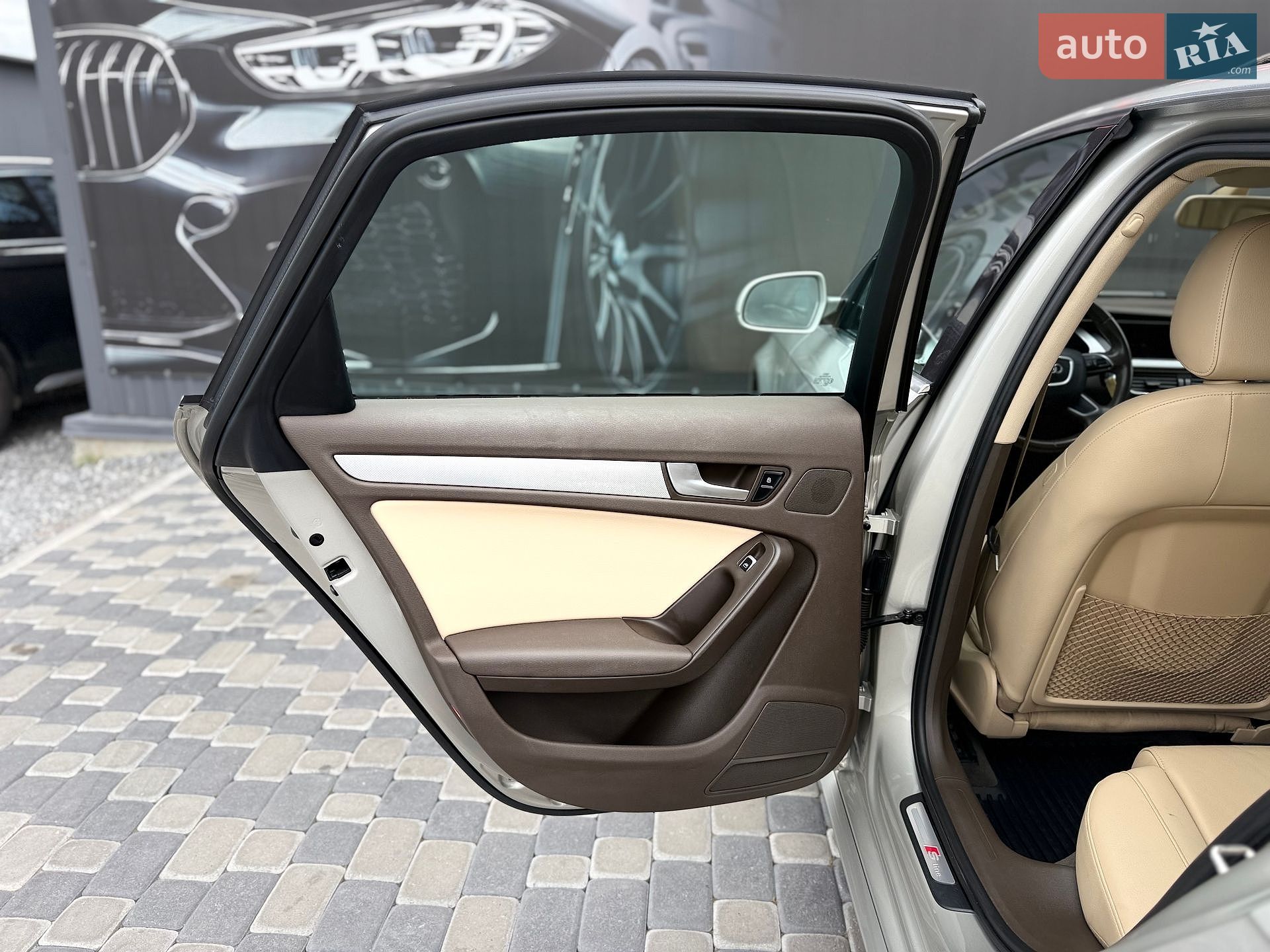 Audi A4 2015 VIN WAUBFAFL8FN029690 фото оголошення 31 з 35