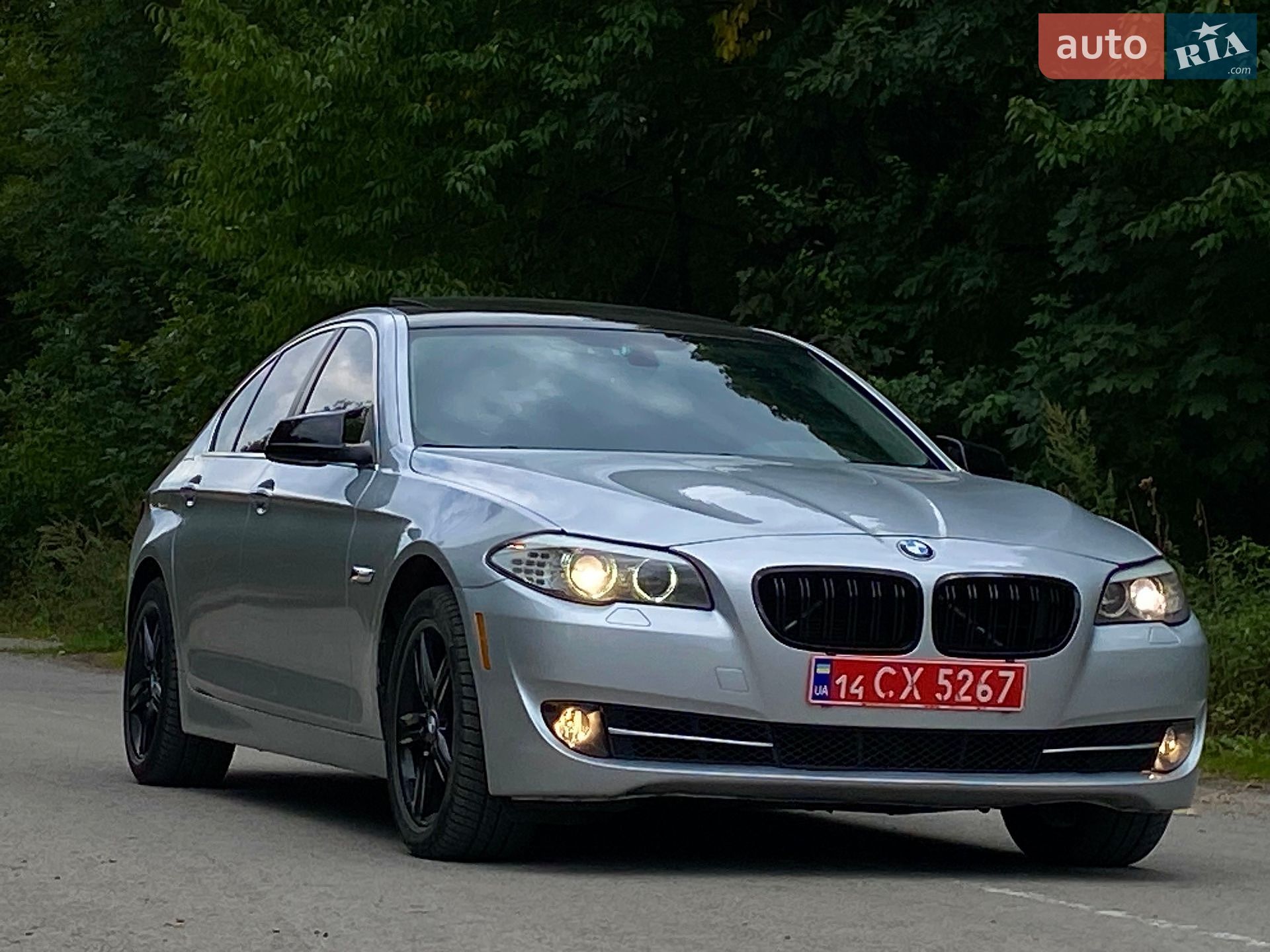 BMW 5 Series 2013 VIN WBAXH5C59DD107667 фото оголошення 2 з 35