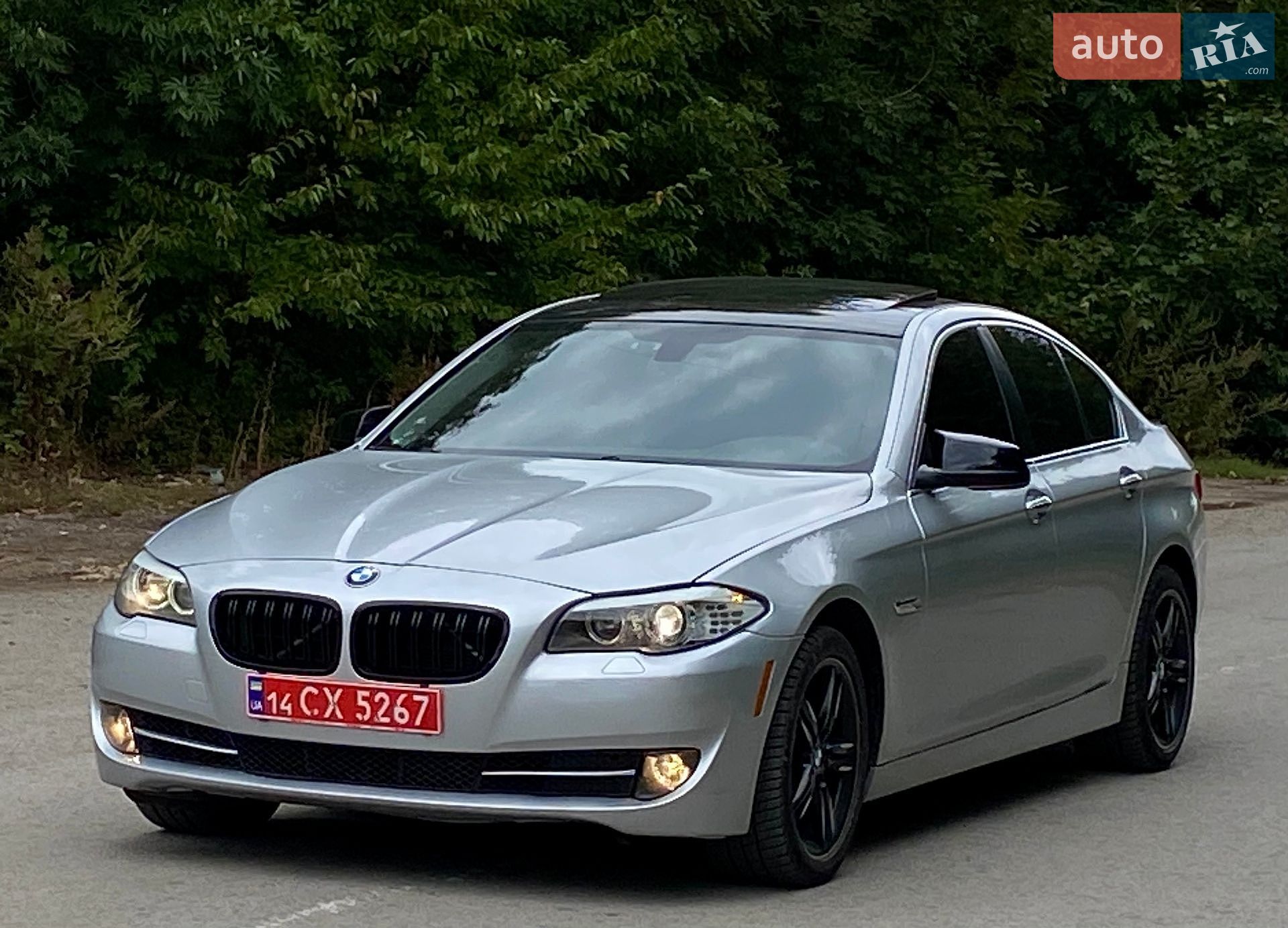 BMW 5 Series 2013 VIN WBAXH5C59DD107667 фото оголошення 10 з 35