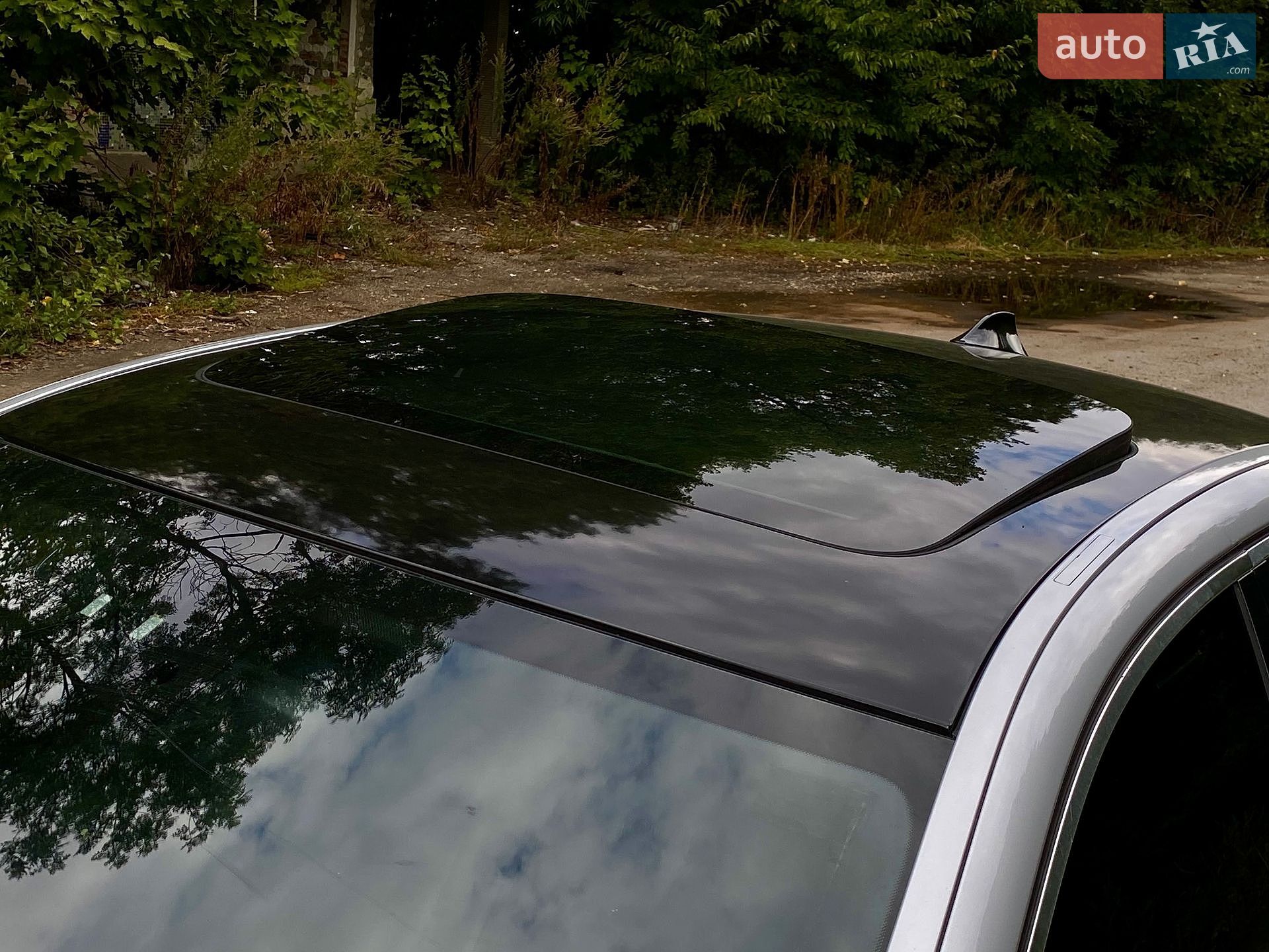 BMW 5 Series 2013 VIN WBAXH5C59DD107667 фото оголошення 13 з 35