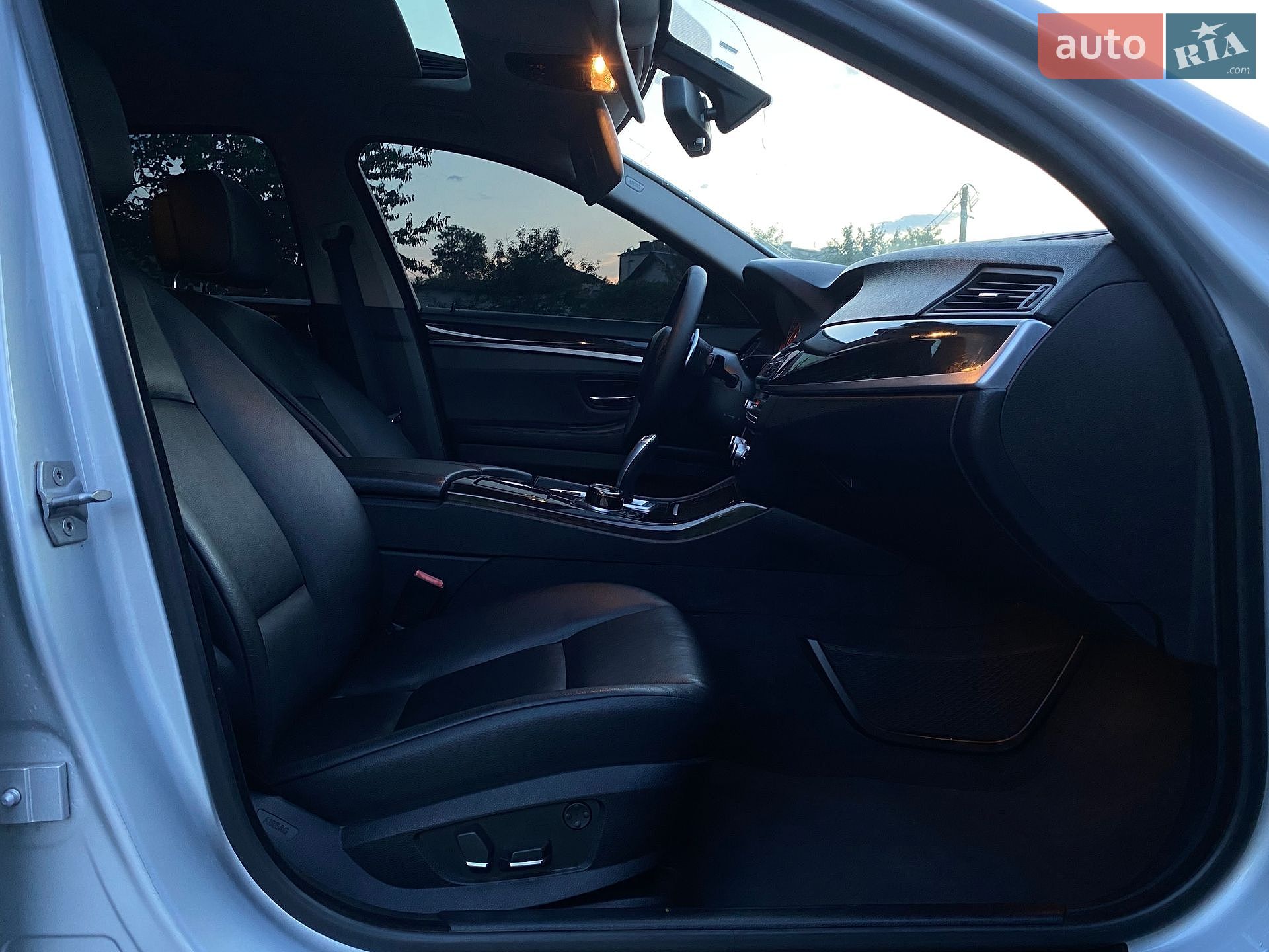 BMW 5 Series 2013 VIN WBAXH5C59DD107667 фото оголошення 24 з 35