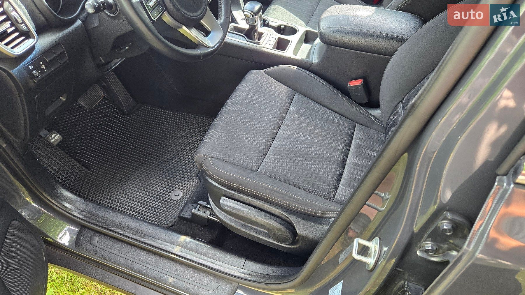 Kia Sportage 2019 VIN U5YPG814BKL682029 фото оголошення 4 з 15