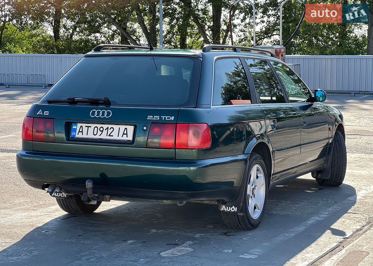 Audi A6 1996 VIN WAUZZZ4AZTN061300 фото оголошення 4 з 37