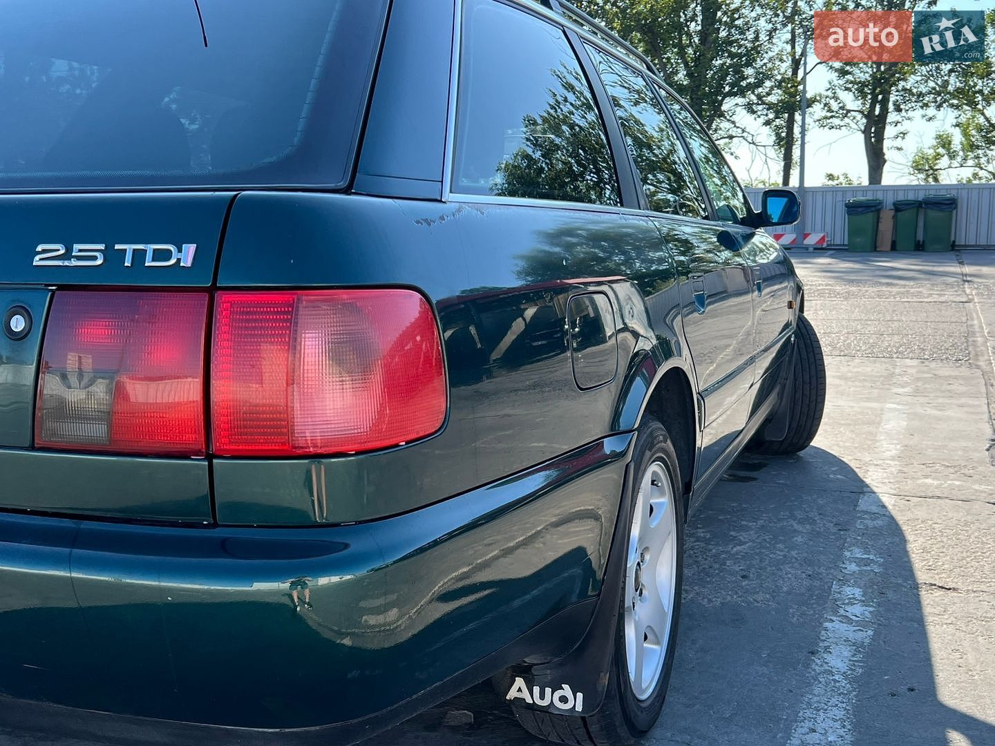 Audi A6 1996 VIN WAUZZZ4AZTN061300 фото оголошення 5 з 37