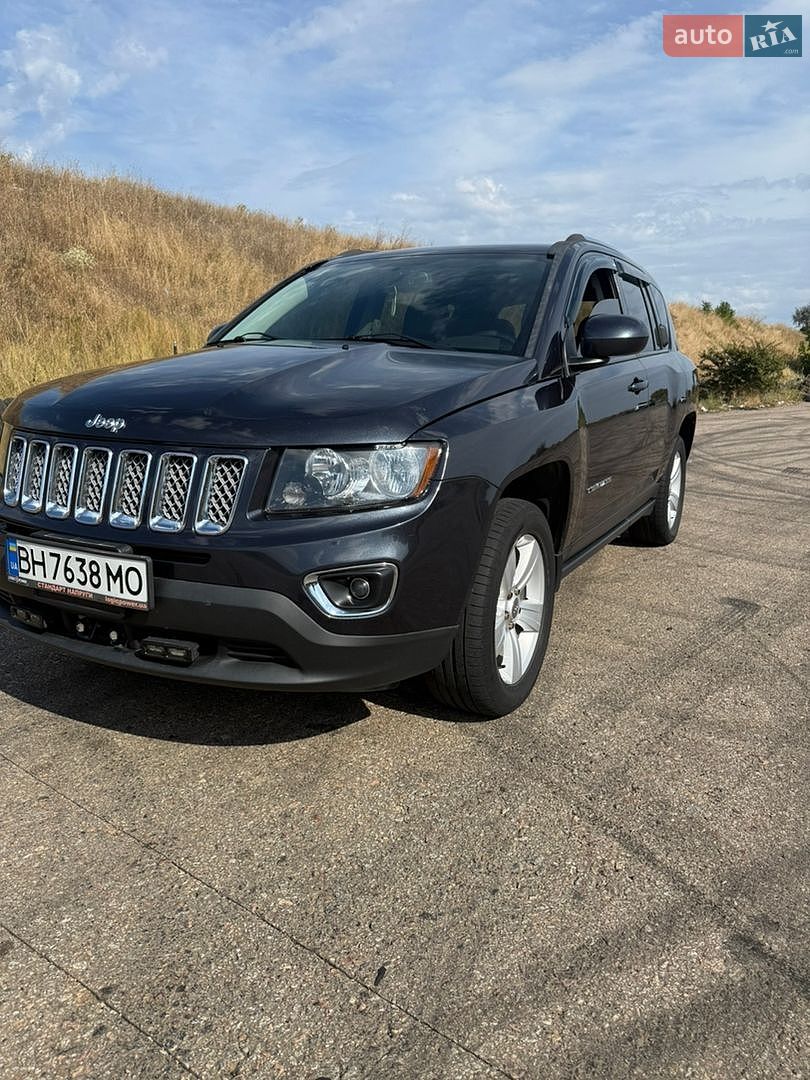 Jeep Compass 2014 VIN 1C4NJDEB5FD215735 фото оголошення 2 з 12