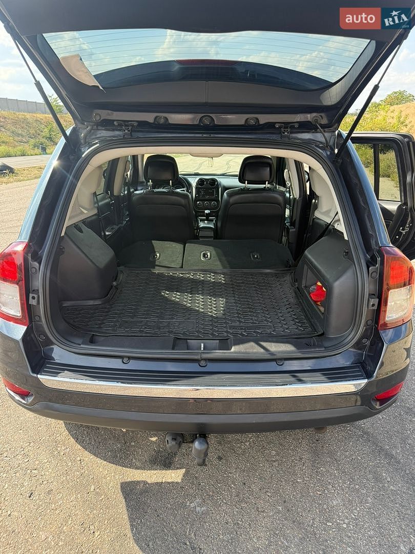 Jeep Compass 2014 VIN 1C4NJDEB5FD215735 фото оголошення 8 з 12