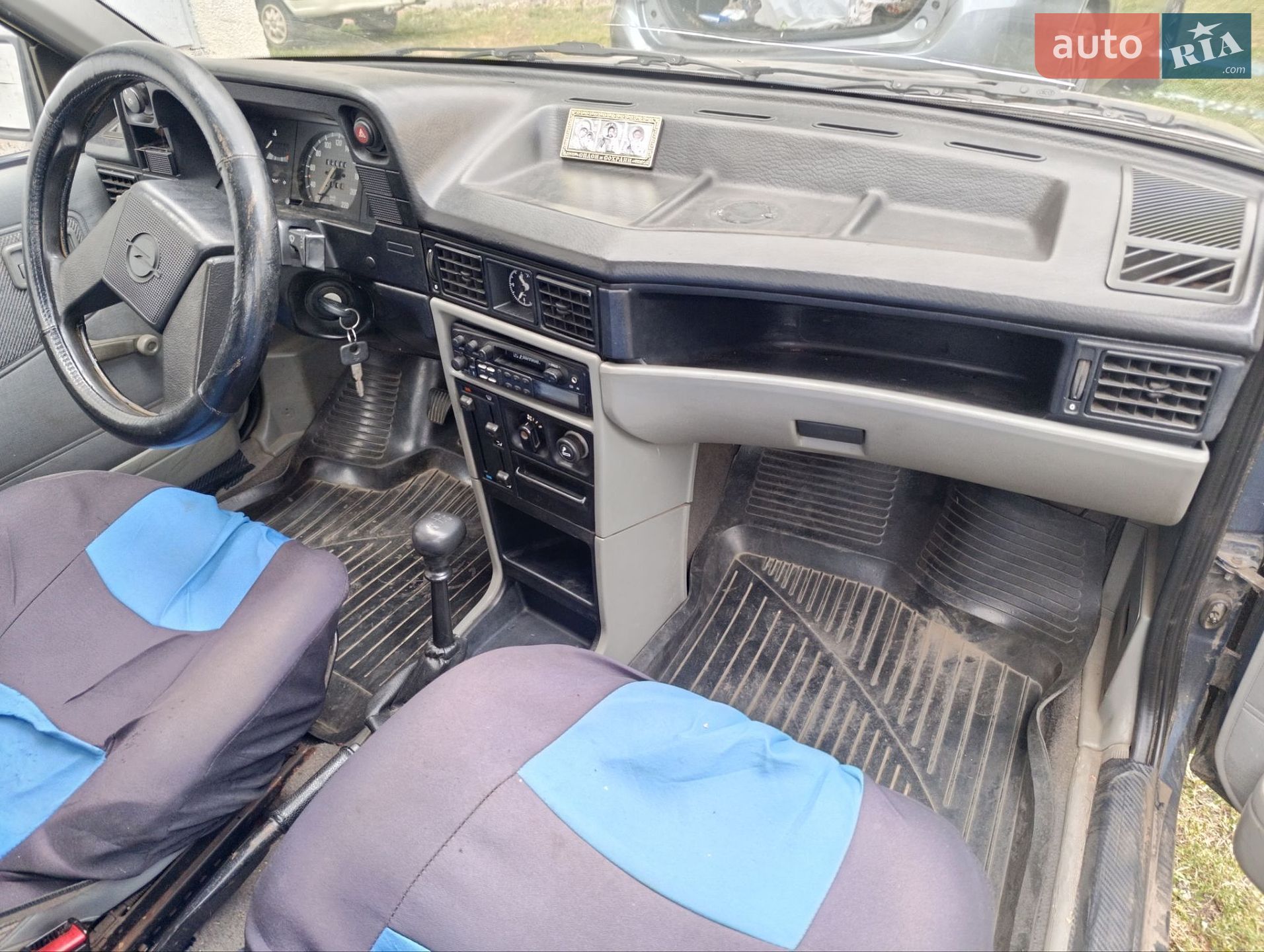 Opel Kadett 1987 VIN W0L000049H2667245 фото оголошення 16 з 19