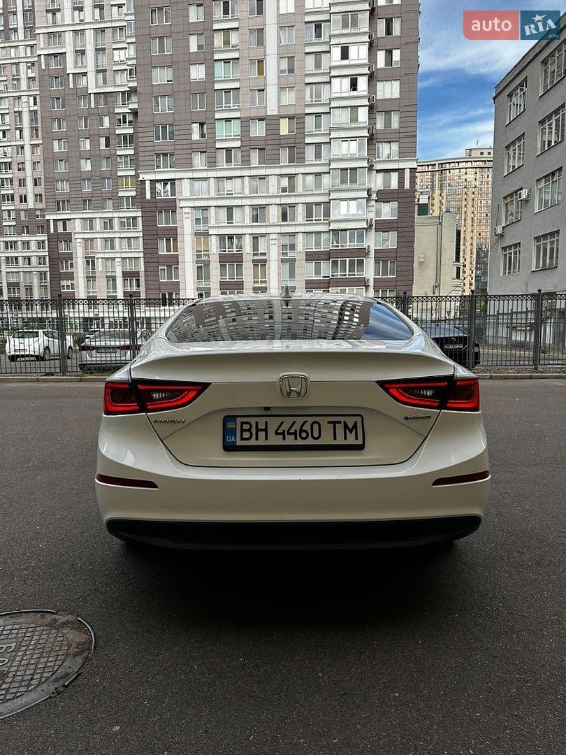 Honda Insight 2018 VIN 19XZE4F5XKE005641 фото оголошення 10 з 21