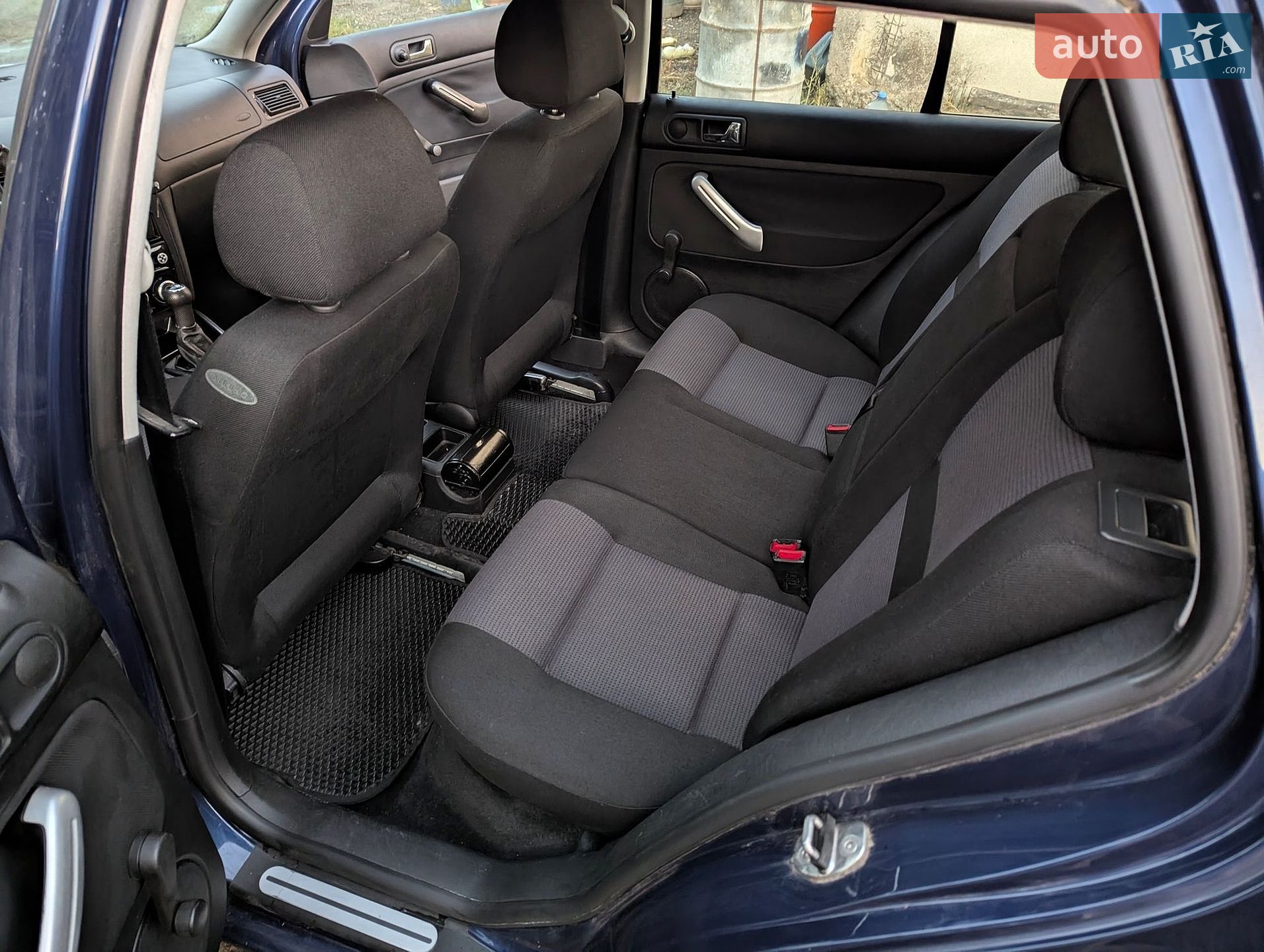 Volkswagen Golf 2000 VIN WVWZZZ1JZYW753089 фото оголошення 15 з 24