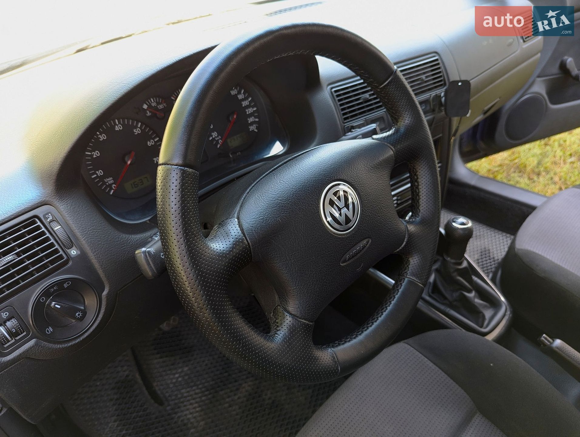 Volkswagen Golf 2000 VIN WVWZZZ1JZYW753089 фото оголошення 24 з 24