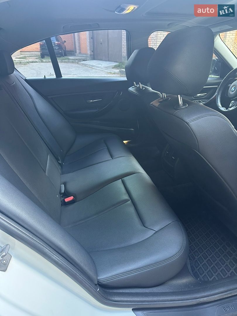 BMW 3 Series 2014 VIN WBA3B1G50FNT02881 фото оголошення 6 з 7