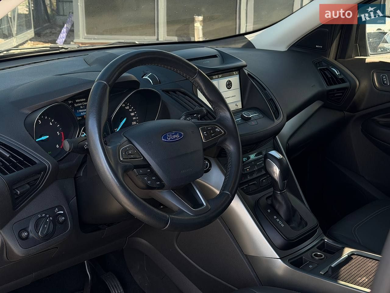 Ford Kuga 2017 VIN WF0AXXWPMHHM55524 фото оголошення 9 з 25