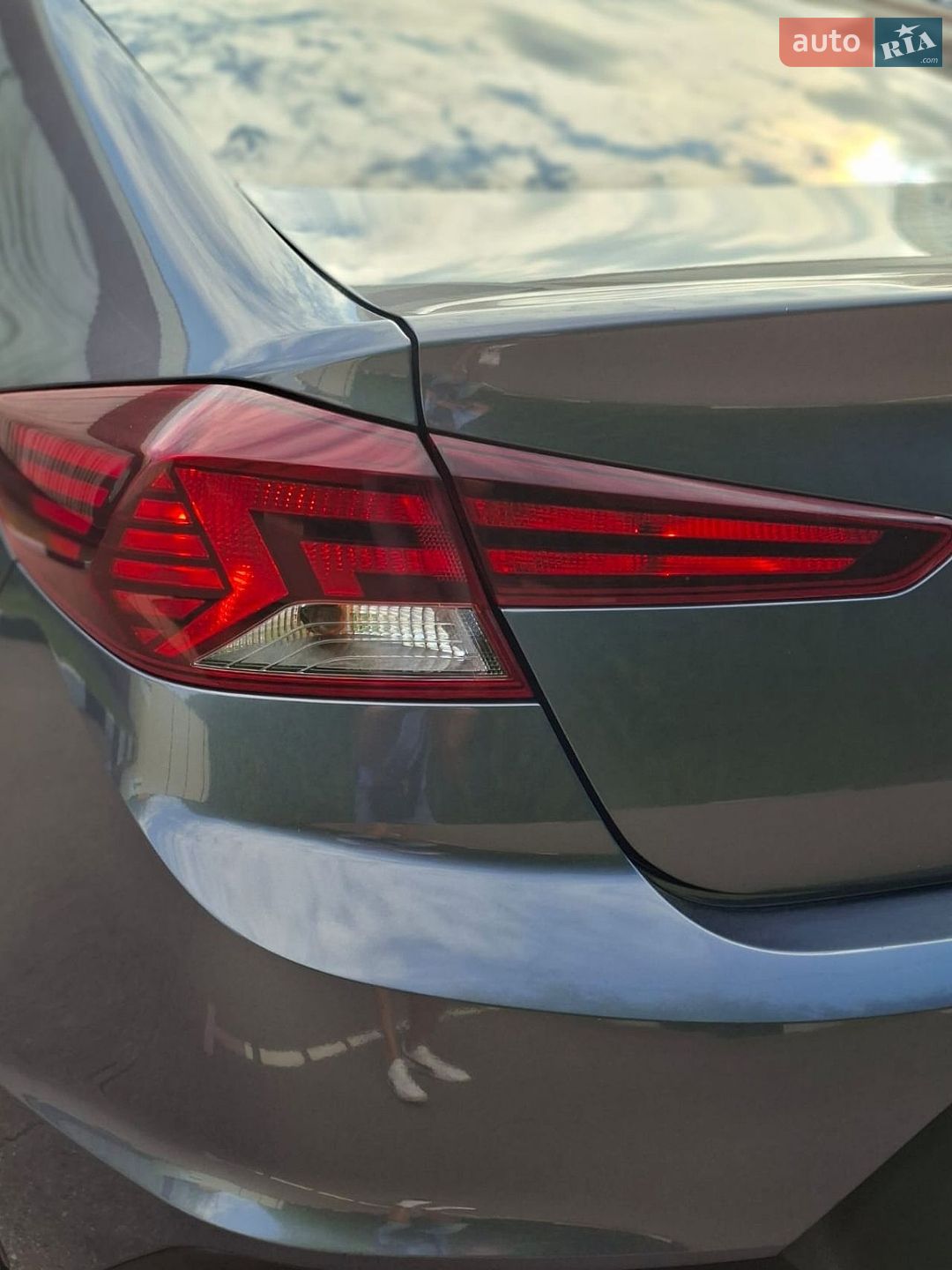 Hyundai Elantra 2019 VIN KMHD741CBLU006083 фото оголошення 8 з 31
