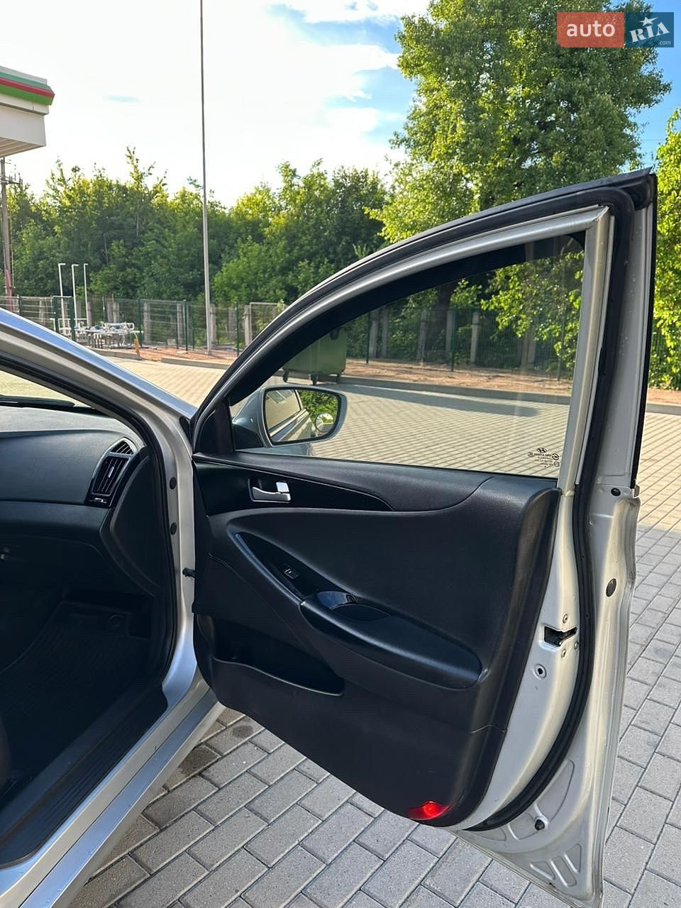 Hyundai Sonata 2014 VIN KMHEC41LBEA661620 фото оголошення 24 з 25
