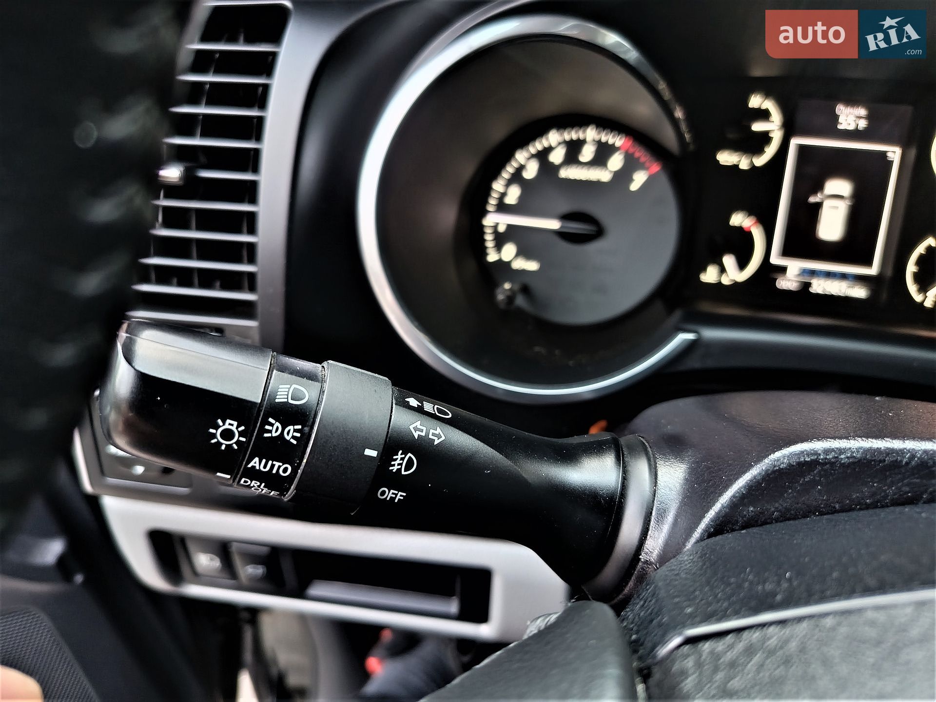 Toyota Sequoia 2018 VIN 5TDJY5G13KS167560 фото оголошення 23 з 60