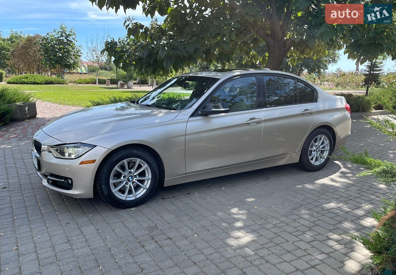 BMW 3 Series 2013 VIN WBA3A5C58DF601042 фото оголошення 3 з 24