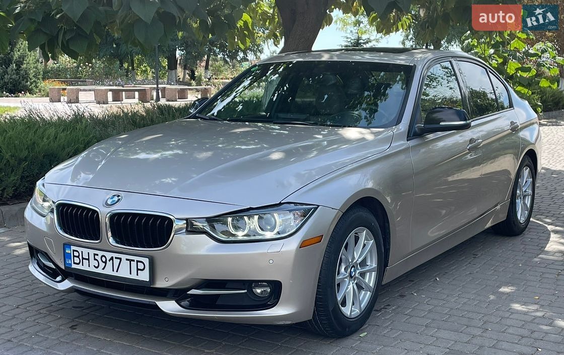 BMW 3 Series 2013 VIN WBA3A5C58DF601042 фото оголошення 4 з 24