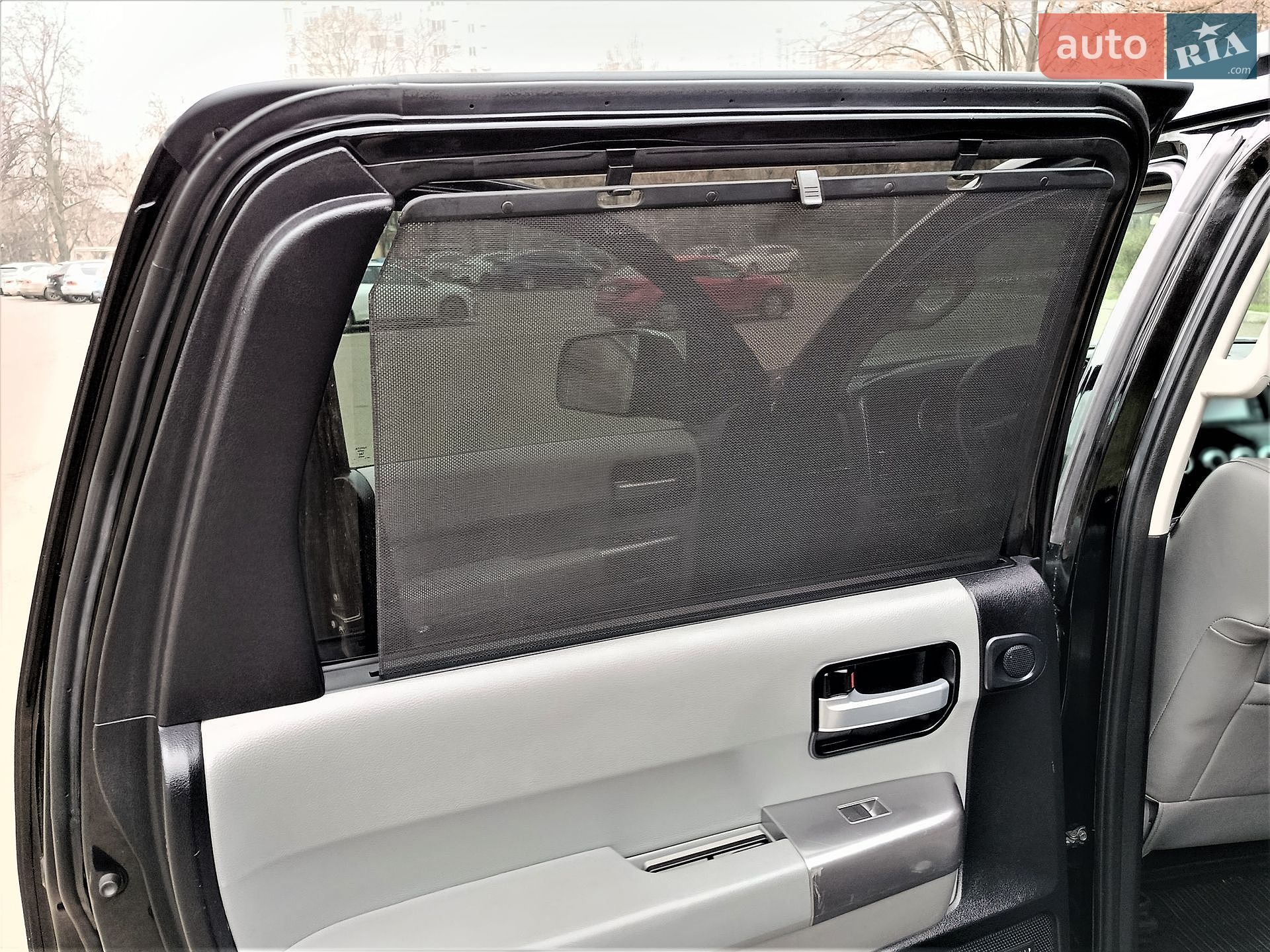Toyota Sequoia 2018 VIN 5TDJY5G13KS167560 фото оголошення 30 з 60