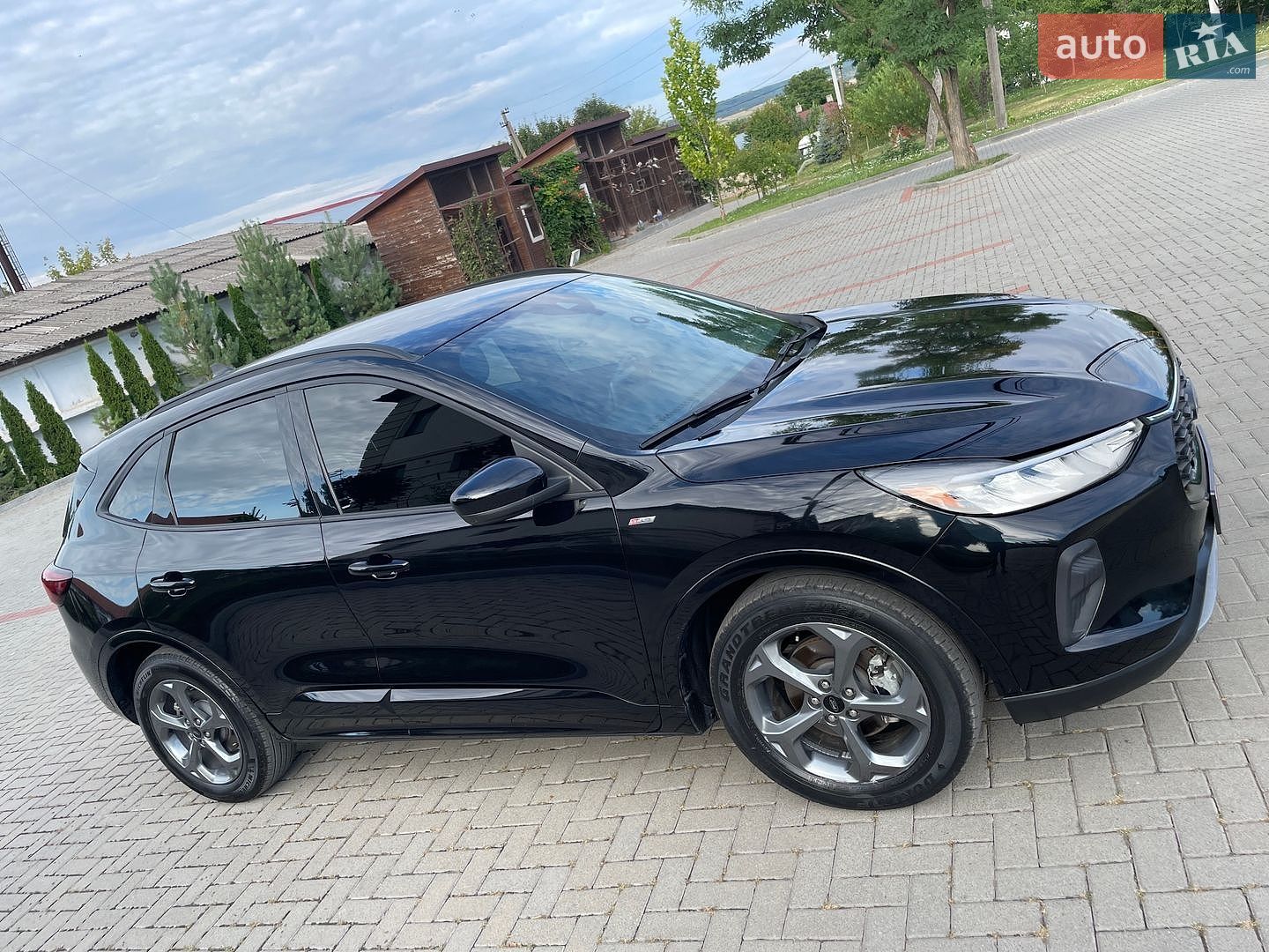 Ford Escape 2023 VIN 1FMCU0MZ2PUB32976 фото оголошення 16 з 32